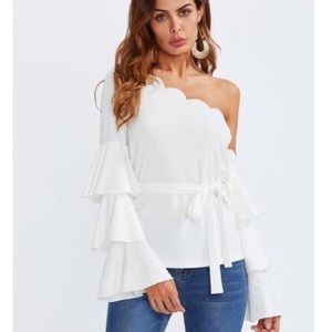 White Long-sleeve Blouse 🛍